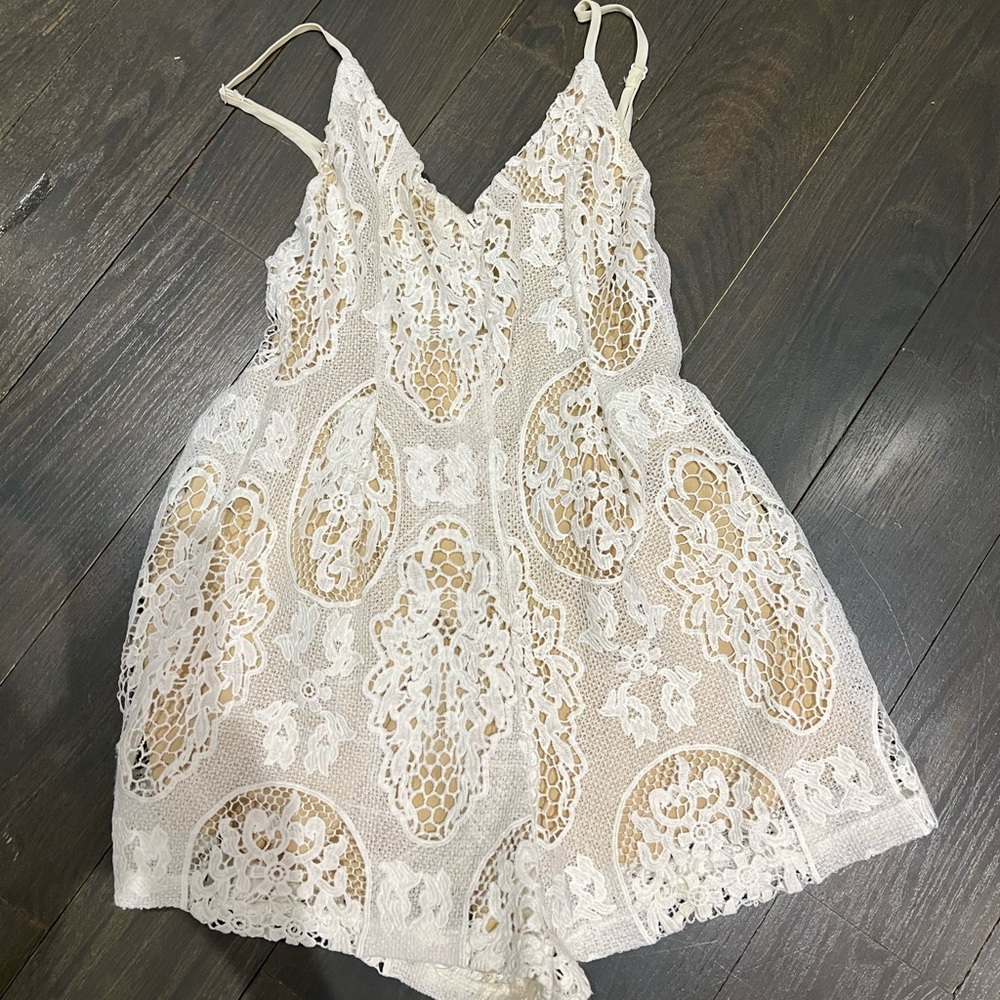Lace white romper